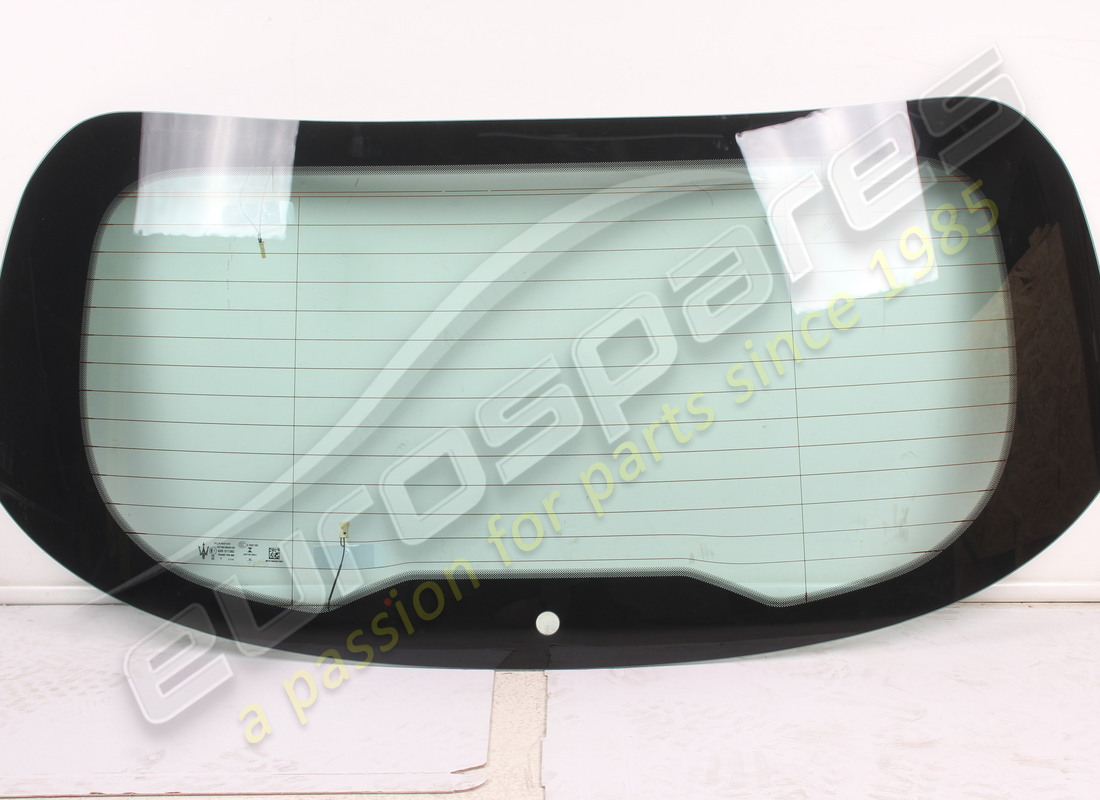 nuovo maserati vetro del lunotto posteriore. numero parte 673013373 (1)