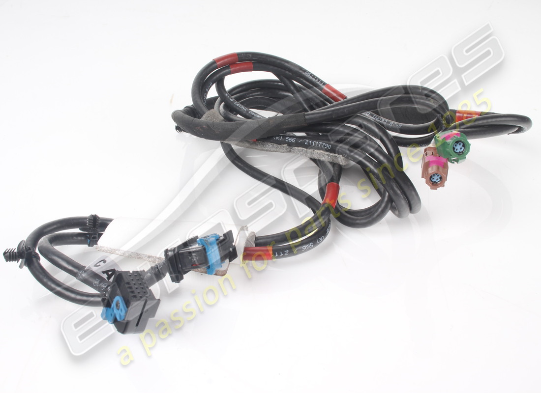 USATO Ferrari BRIGLIA USB NIT_CARPLAY . NUMERO PARTE 915262 (1)