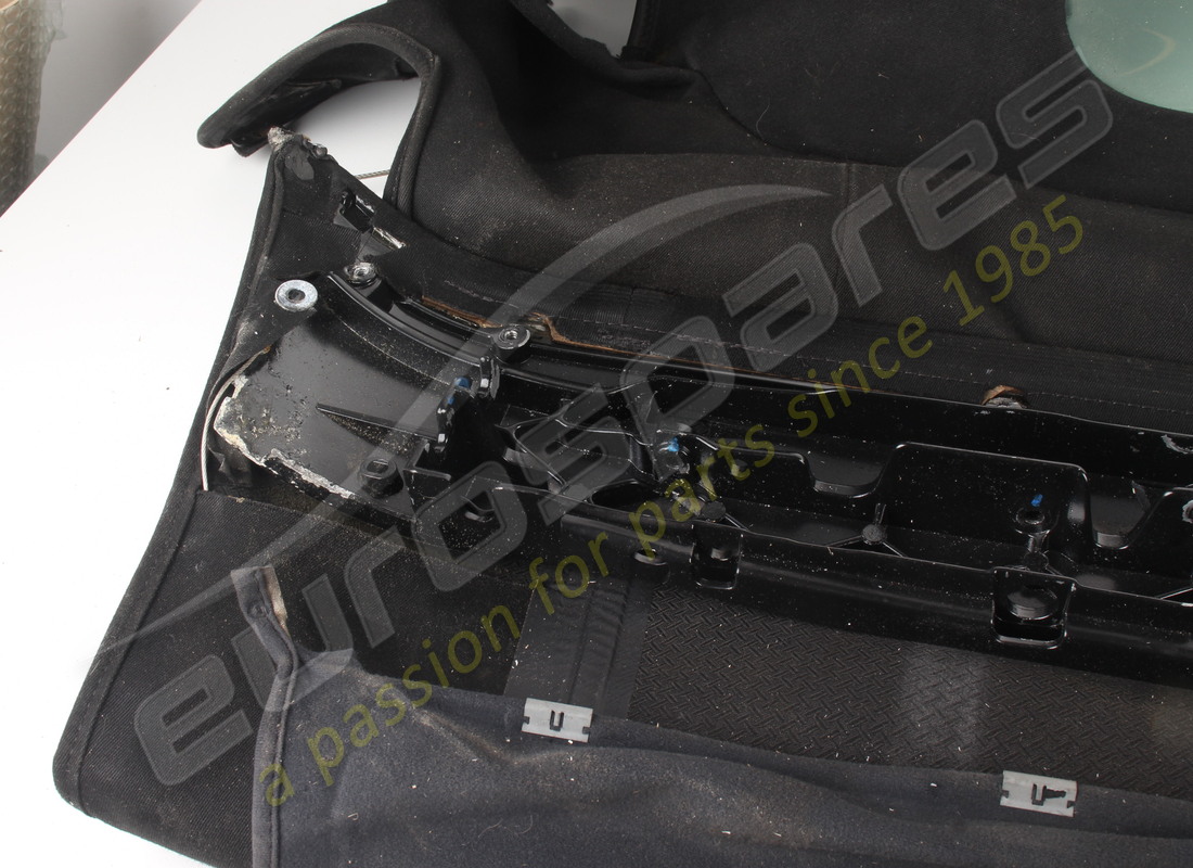 usato ferrari rivestimento esterno nero completo. numero parte 66374600 (5)
