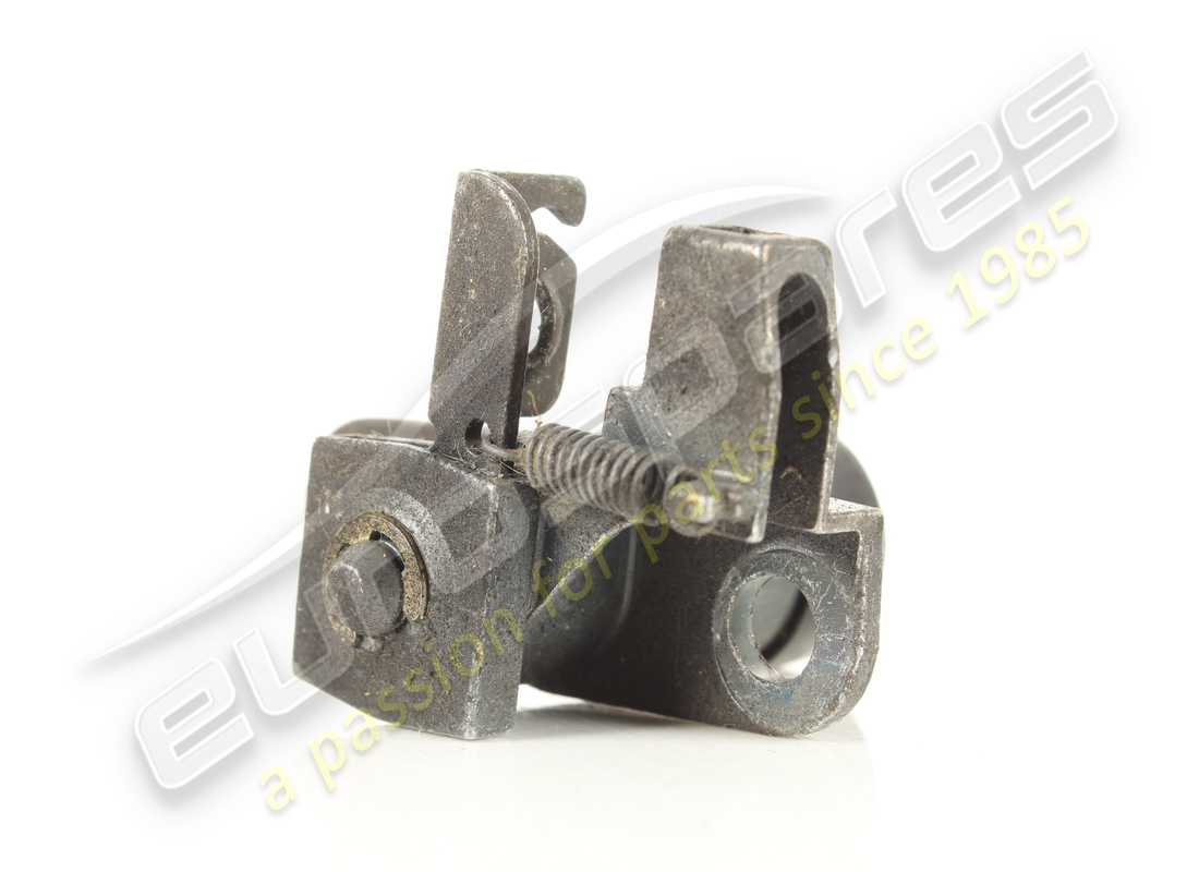 sede di blocco maserati usata (82484270). numero parte 374705340 (3)