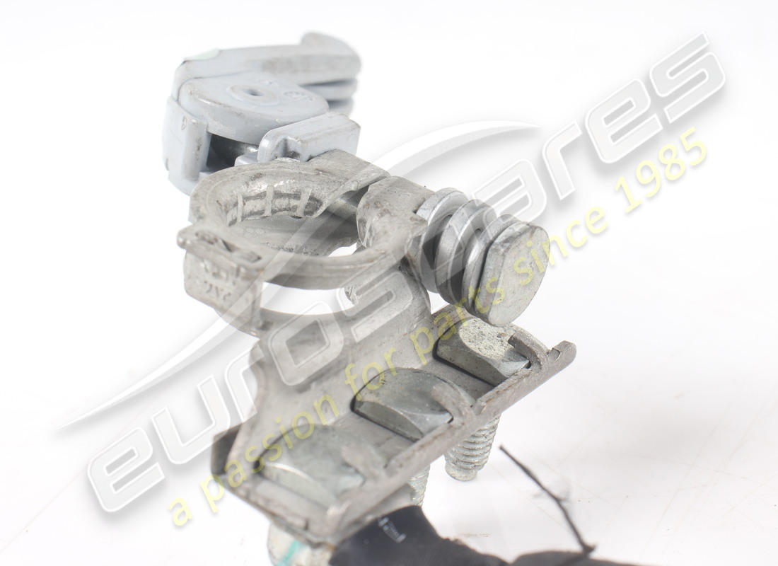 INTERRUTTORE PRINCIPALE DELLA BATTERIA COMPLETO USATO FERRARI. NUMERO PARTE 273569 (2) interruttore principale della batteria completo usato ferrari. numero parte 273569 (2)