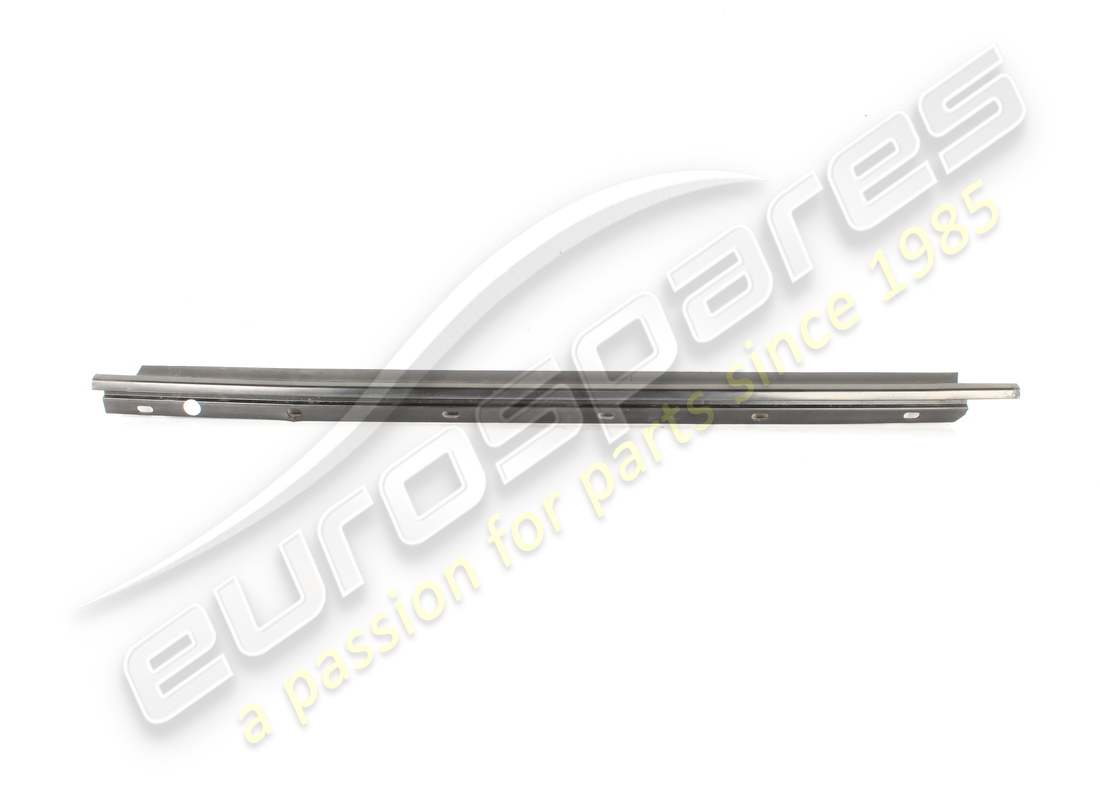 USATO Maserati PANNELLO DI RIFINITURA ESTERNO SUPERIORE SUL PARAURTI ANTERIORE SINISTRO. NUMERO PARTE 377700317 (1)