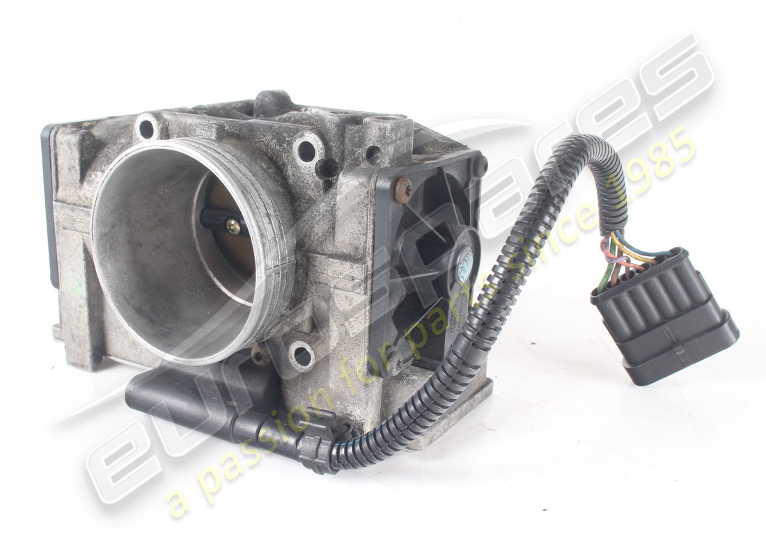 CORPO FARFALLATO Maserati USATO. NUMERO PARTE 585064604 (1)