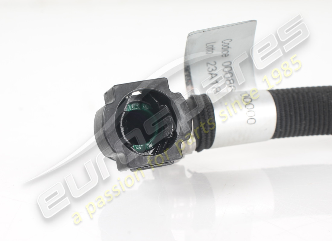 TUBO DI CONNESSIONE FERRARI USATO. NUMERO PARTE 860357 (2) tubo di connessione ferrari usato. numero parte 860357 (2)