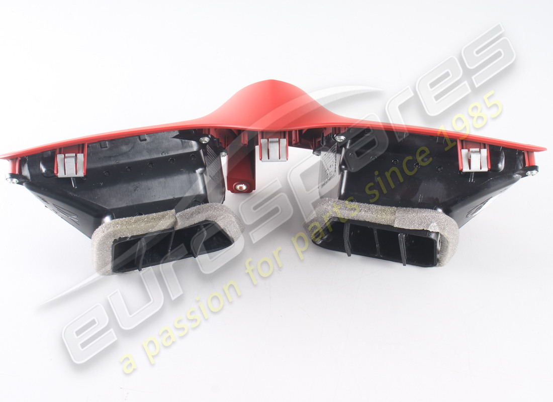 NUOVO MASERATI APERTURA CENTRALE CORALLORED. NUMERO PARTE 68233024 (2) nuovo maserati apertura centrale corallored. numero parte 68233024 (2)