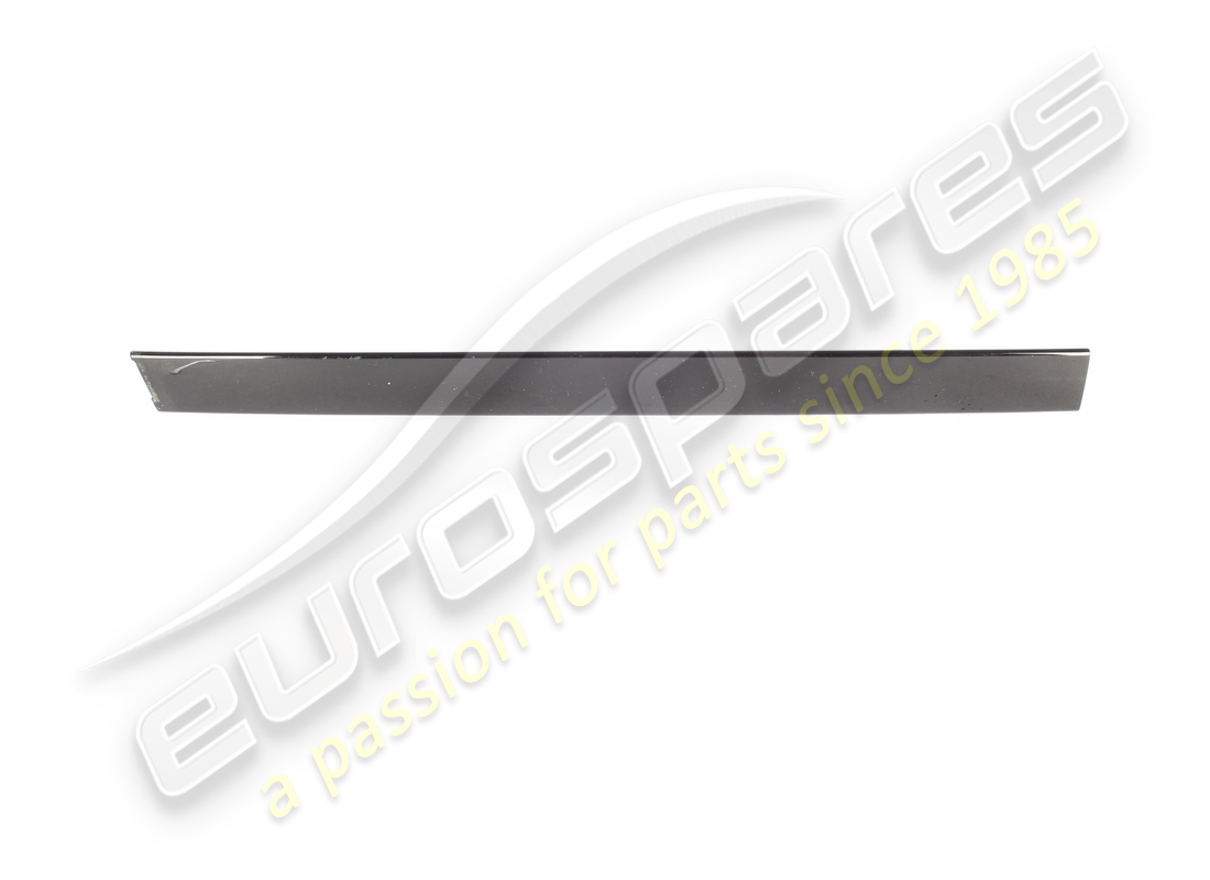 MODANATURA MONTANTE SX USATA Maserati LUCIDA NERA NUMERO PARTE 670200458 (1)