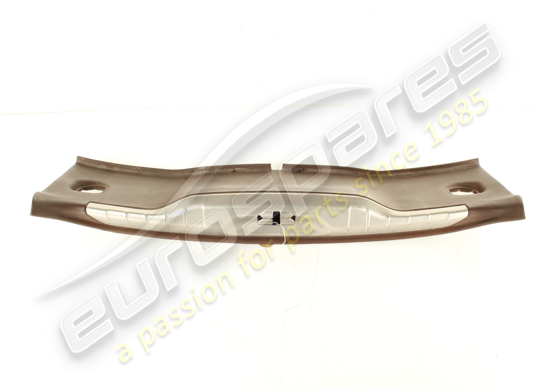 PROTEZIONE BATTITACCO VANO BAGAGLI USATA Ferrari. NUMERO PARTE 841118.. (1)