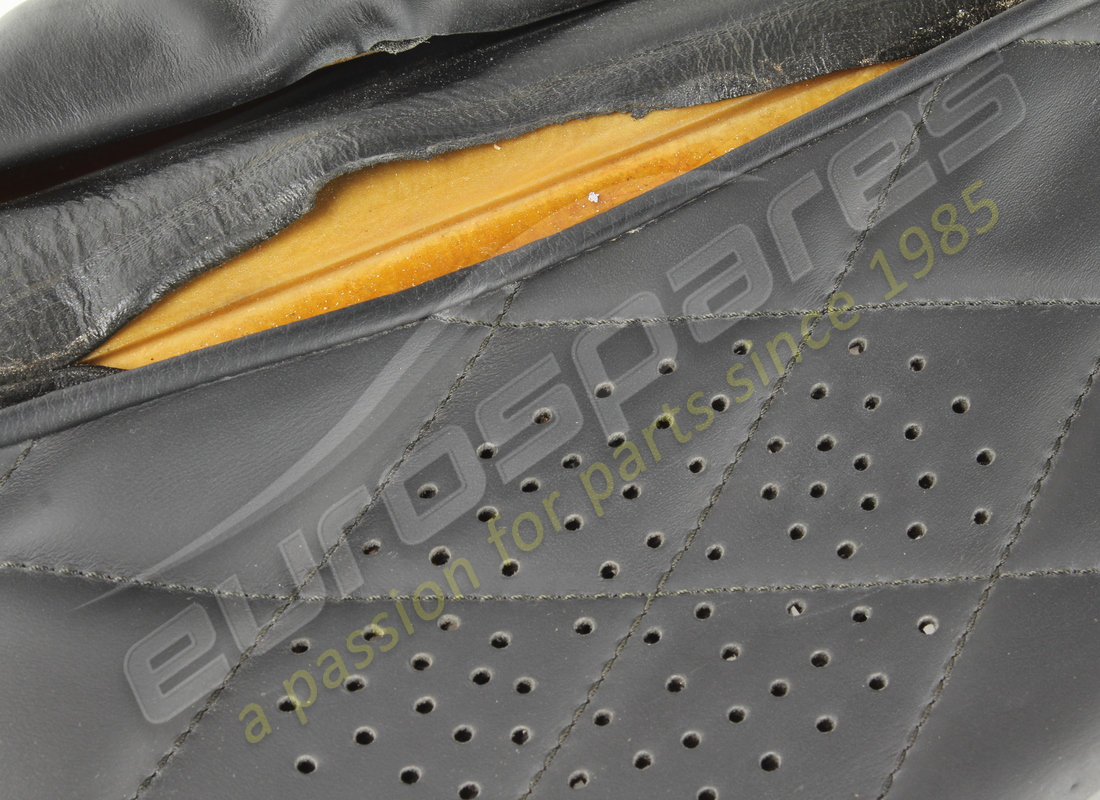 copertura cinghia sx danneggiata ferrari in nero vm8500. numero parte 64584100 (4)
