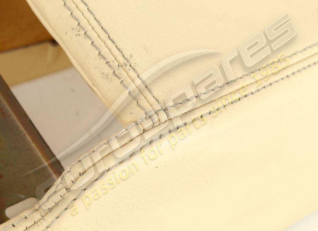 console rhd ferrari usata in crema vm3997. numero parte 65450204 (5)