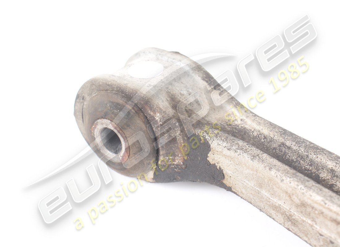 USATO MASERATI BRACCIO INFERIORE SOSPENSIONE ANTERIORE SX. NUMERO PARTE 366600119 (2) usato maserati braccio inferiore sospensione anteriore sx. numero parte 366600119 (2)