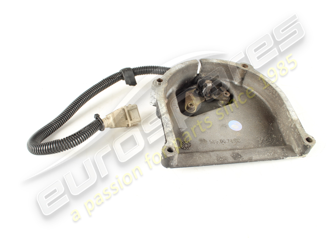 COPERCHIO PORTA SENSORE ANTERIORE DESTRO USATO MASERATI. NUMERO PARTE 585007400 (2) coperchio porta sensore anteriore destro usato maserati. numero parte 585007400 (2)