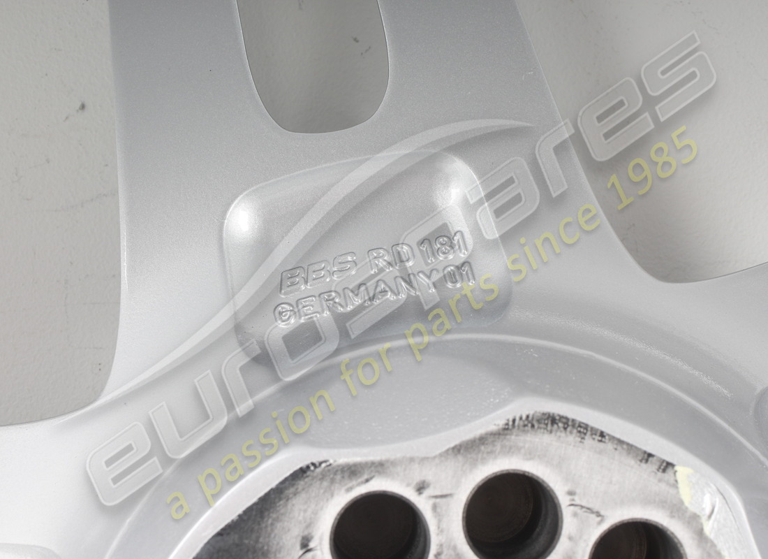 CERCHIO RUOTA ANTERIORE FERRARI RICONDIZIONATO. NUMERO PARTE 192918 (4) cerchio ruota anteriore ferrari ricondizionato. numero parte 192918 (4)