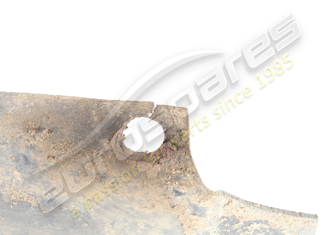 PROTEZIONE PASSARUOTA ANTERIORE SINISTRA USATA MASERATI. NUMERO PARTE 372500525 (4) protezione passaruota anteriore sinistra usata maserati. numero parte 372500525 (4)