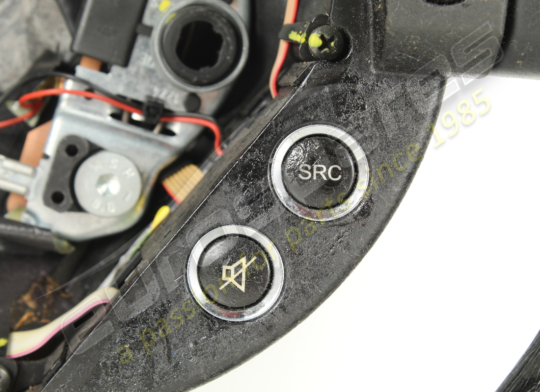 VOLANTE MASERATI NERO USATO. NUMERO PARTE 981340100 (4) volante maserati nero usato. numero parte 981340100 (4)