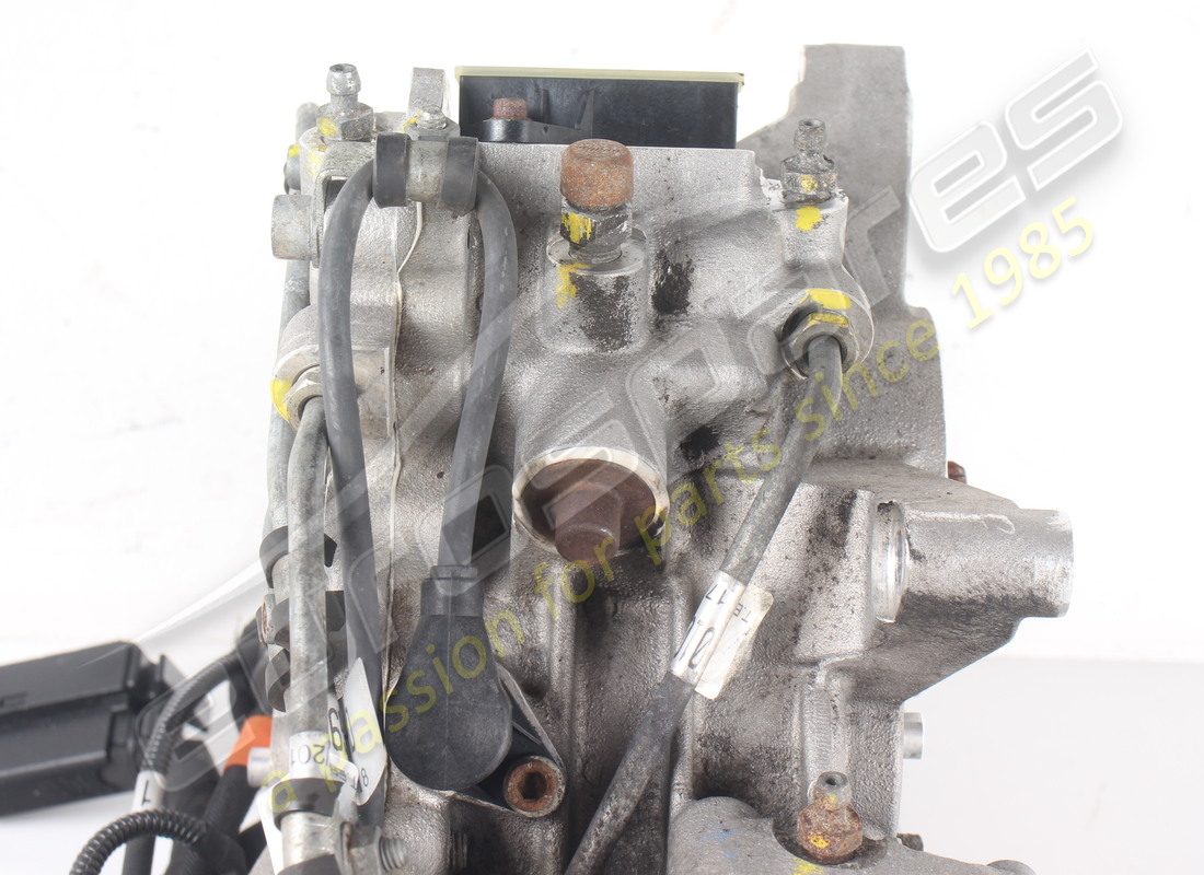 UNITÀ DI PRESA DI FORZA USATA FERRARI. NUMERO PARTE 324841 (12) unità di presa di forza usata ferrari. numero parte 324841 (12)