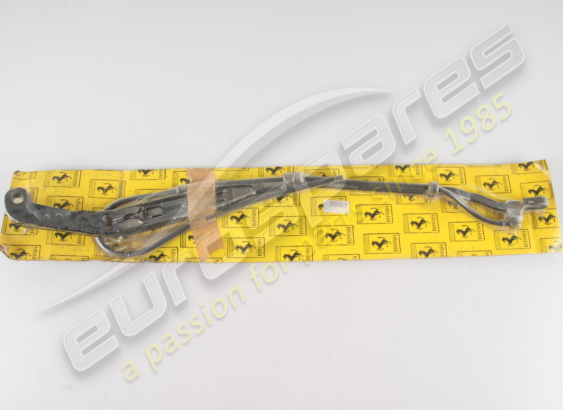 nuovo ferrari braccio tergicristallo sx numero parte dx 62886400 (1)