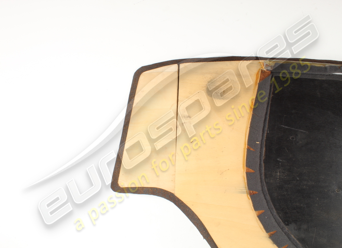 TAPPETO PER VANO BAGAGLI USATO MASERATI. NUMERO PARTE 371530119 (5) tappeto per vano bagagli usato maserati. numero parte 371530119 (5)