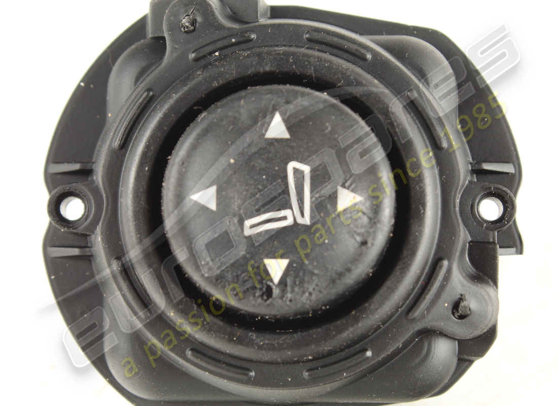 PULSANTE DI CONTROLLO DEL SEDILE POSTERIORE SX USATO MASERATI. NUMERO PARTE 203492 (2) pulsante di controllo del sedile posteriore sx usato maserati. numero parte 203492 (2)