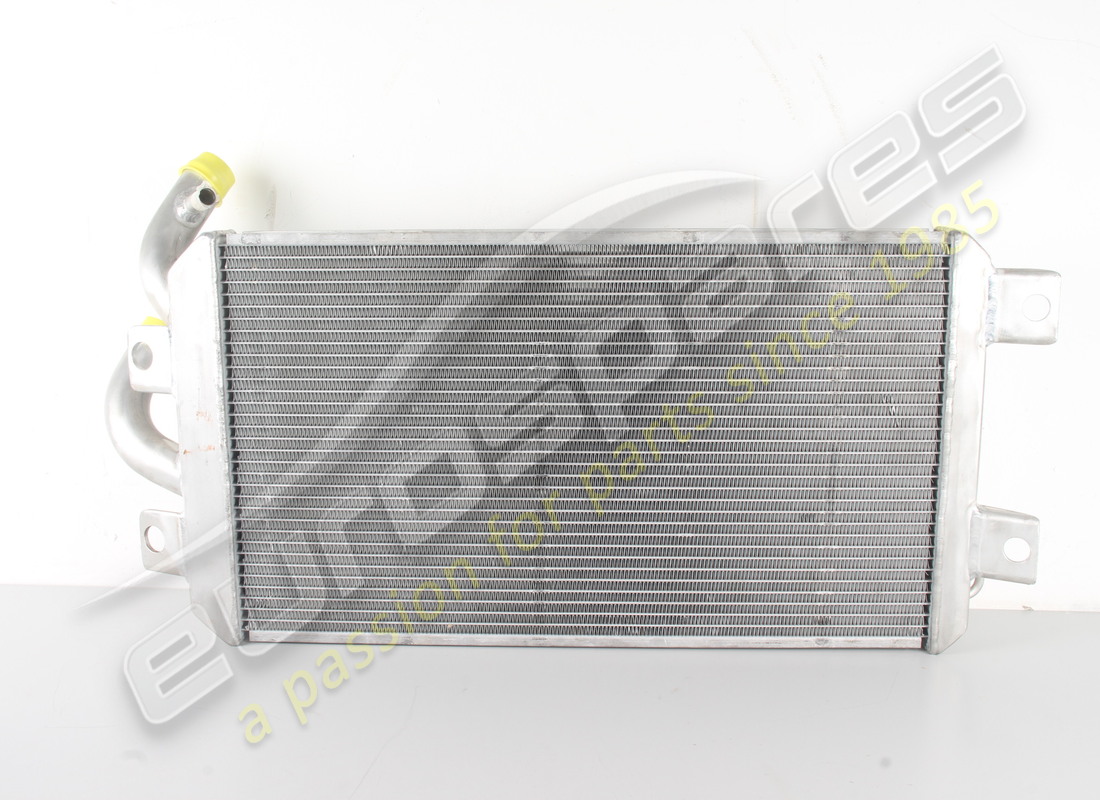nuovo radiatore eurospares. numero parte 470121253g (2)
