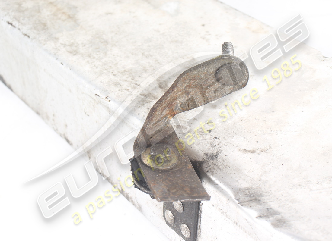 SCUDO CALORE FERRARI USATO. NUMERO PARTE 128950 (3) scudo calore ferrari usato. numero parte 128950 (3)