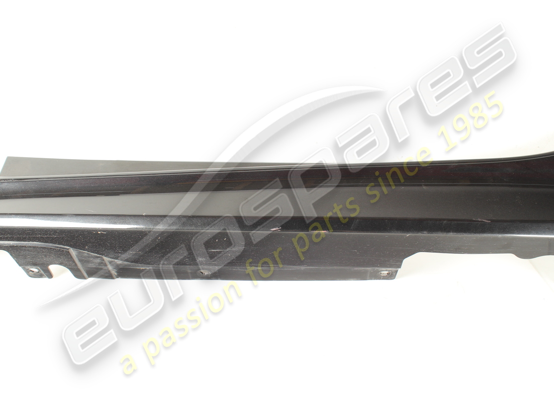 usato ferrari completo rifinitura sottoporta sx. numero parte 85153810 (2)