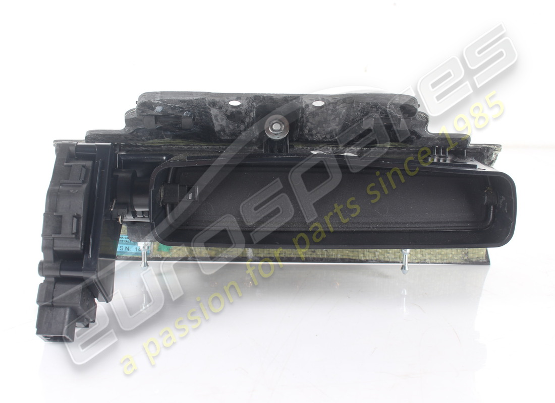 SFIATO CENTRALE COMPLETO IN CARBONIO EUROSPARES USATO. NUMERO PARTE EAP1723825 (3) sfiato centrale completo in carbonio eurospares usato. numero parte eap1723825 (3)