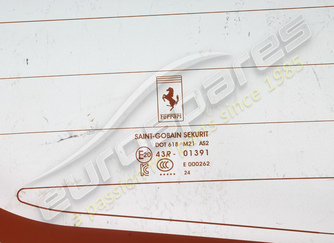 usato ferrari cristallo lunotto scendente. numero parte 903339 (4)