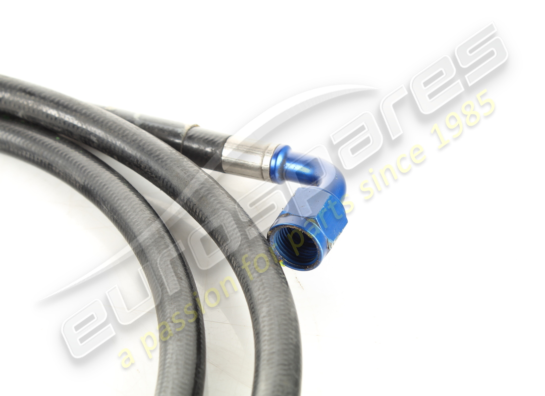 TUBO USATO Ferrari DA CONNETTORE A TRE VIE. NUMERO PARTE 266947 (1)