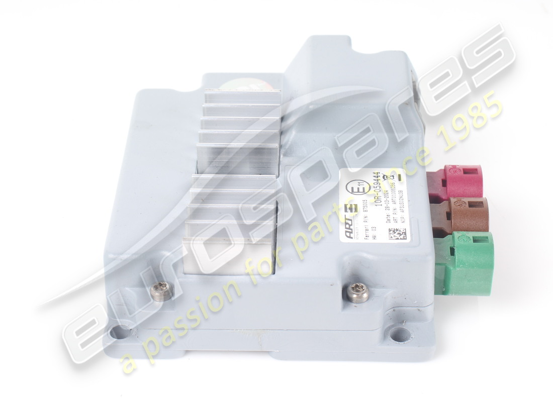 splitter usb ferrari usato. numero parte 875005 (2)