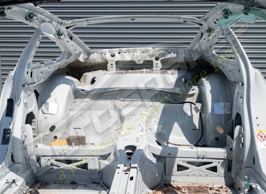 telaio posteriore e pannelli post. usati porsche 992 gt3. numero parte eap1510496 (7)
