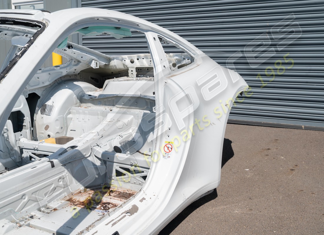 telaio posteriore e pannelli post. usati porsche 992 gt3. numero parte eap1510496 (6)