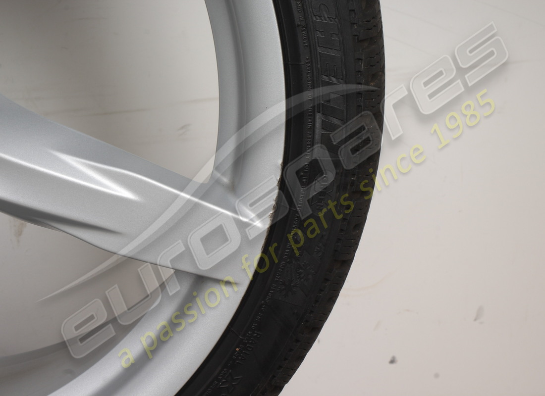 usati ferrari gtc4lusso cerchi argento opaco k. numero parte 70004725 (5)