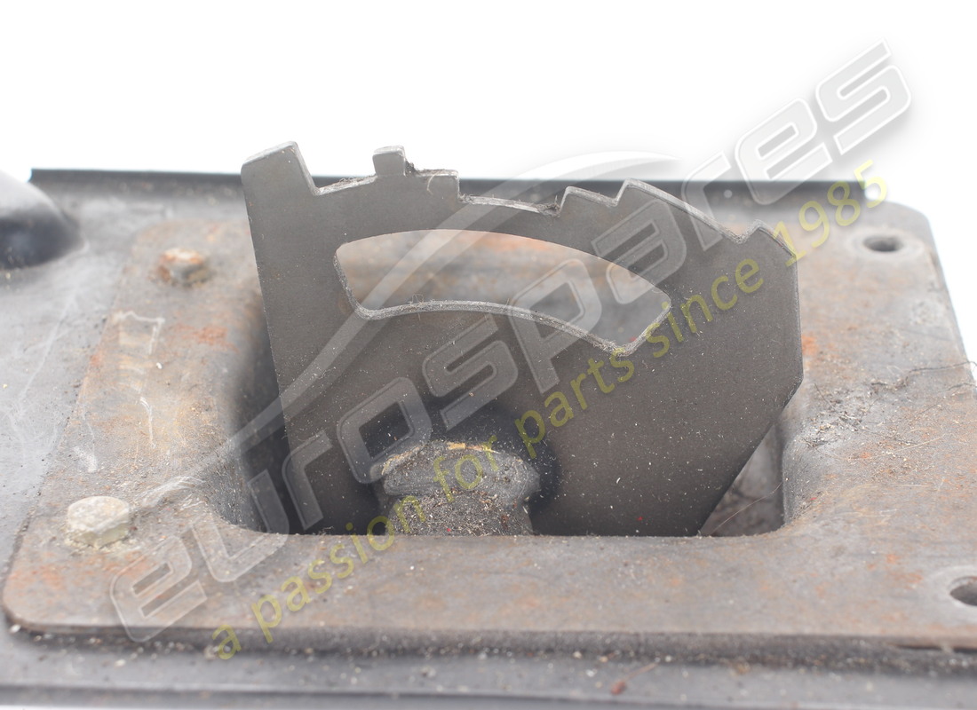 targa completa usata maserati su tunnel. numero parte 365209151 (7)