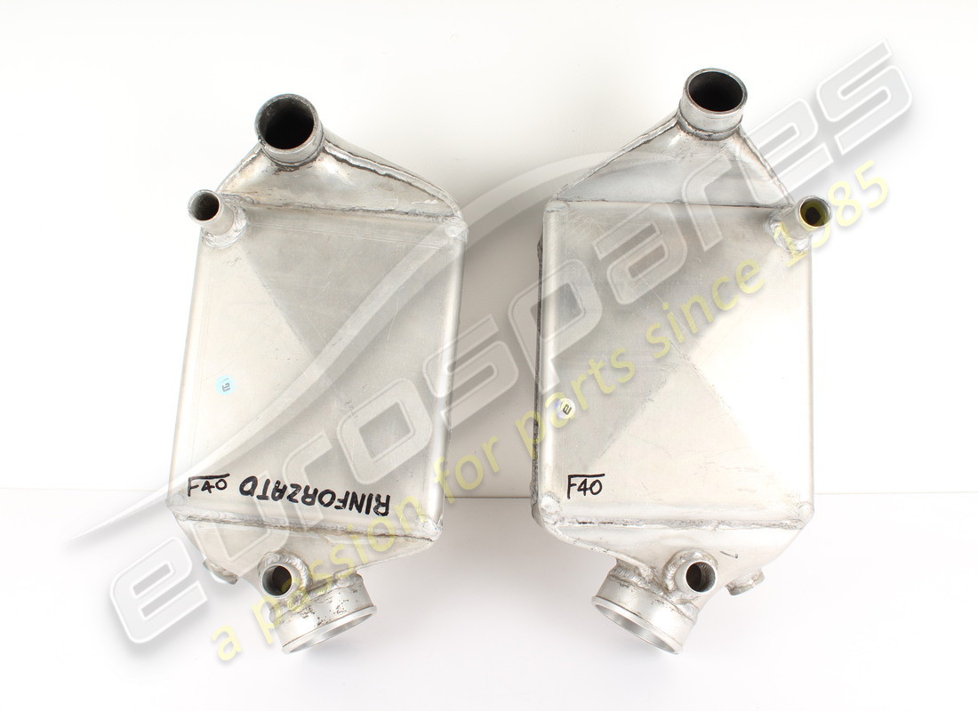 KIT SCAMBIATORE DI CALORE Ferrari F40 LM USATO. NUMERO PARTE EAP1454428 (1)