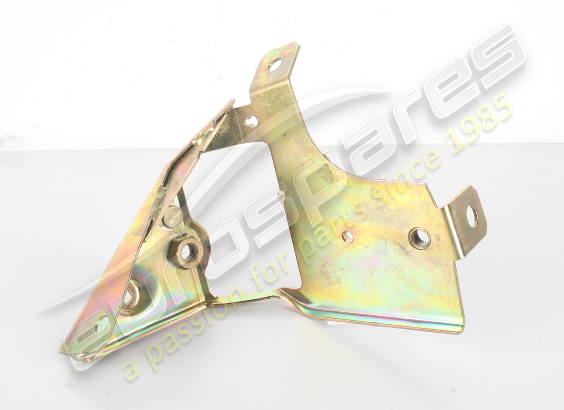 nuova ferrari staffa destra. numero parte 66401300 (1)