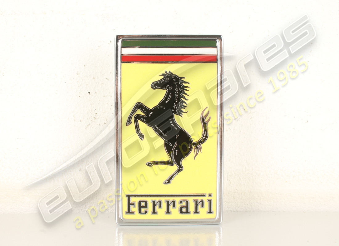 nuovo ferrari badge sul naso anteriore. numero parte 986800 (2)