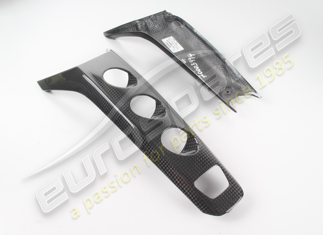 NUOVO Ferrari KIT PONTE CENTRALE RHD. NUMERO PARTE 70003994 (1)