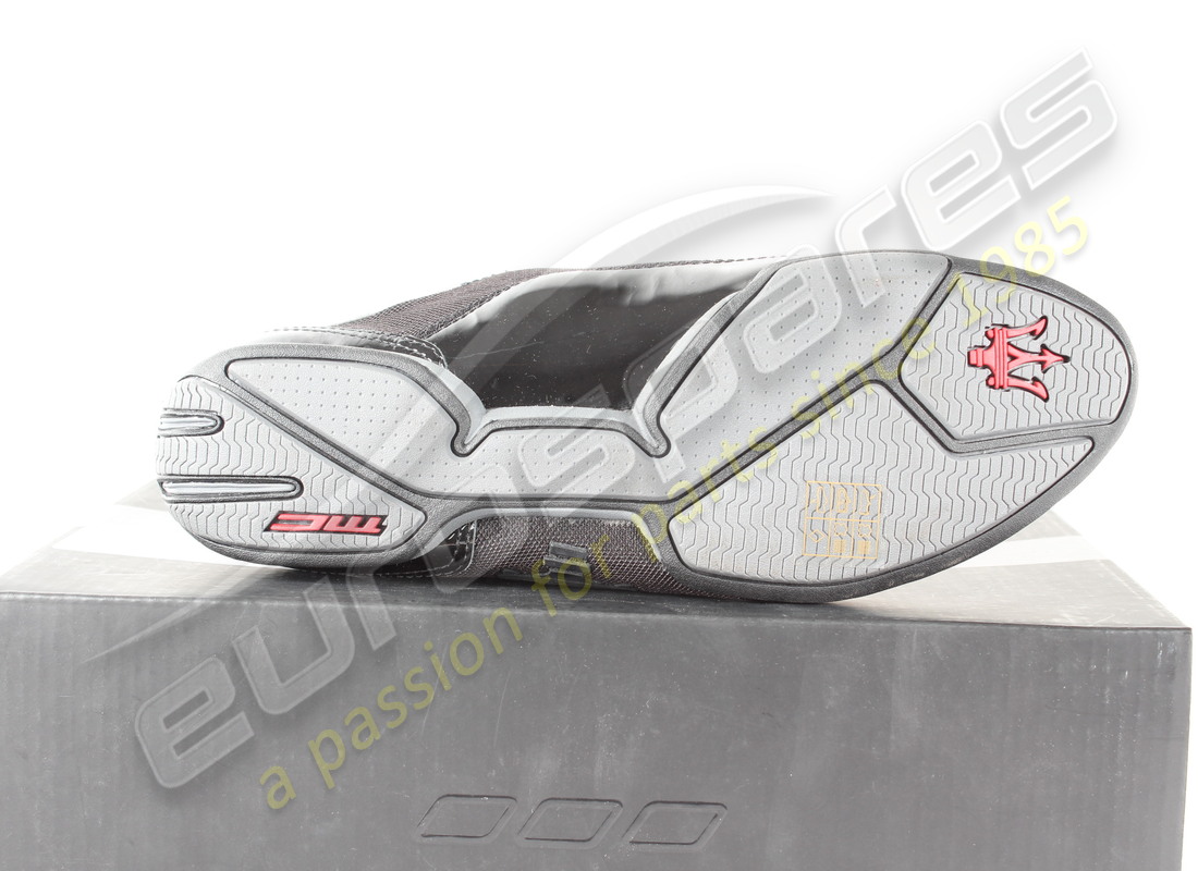 NUOVO TRAINER PER MC MASERATI MASERATI 42. NUMERO PARTE 920002383 (3) nuovo trainer per mc maserati maserati 42. numero parte 920002383 (3)