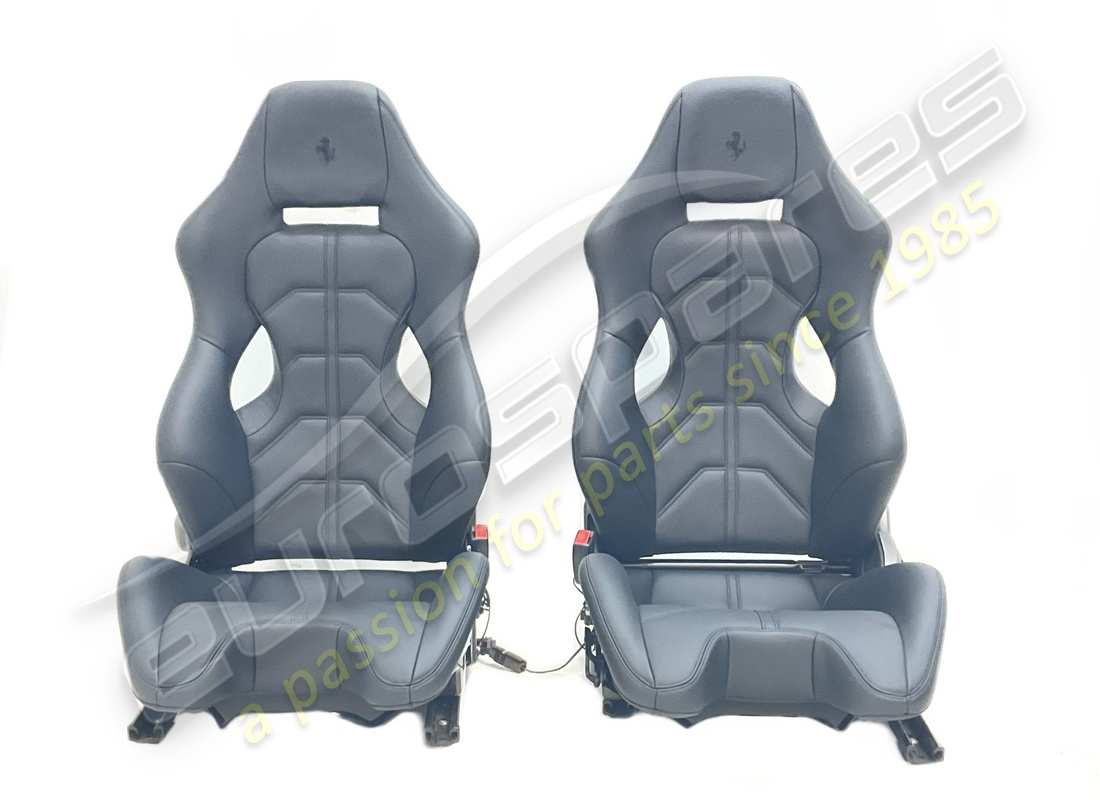 Eurospares 488 SEDILI IN CARBONIO CON GUIDA A SINISTRA RICONDIZIONATI. NUMERO PARTE EAP1404981 (1)
