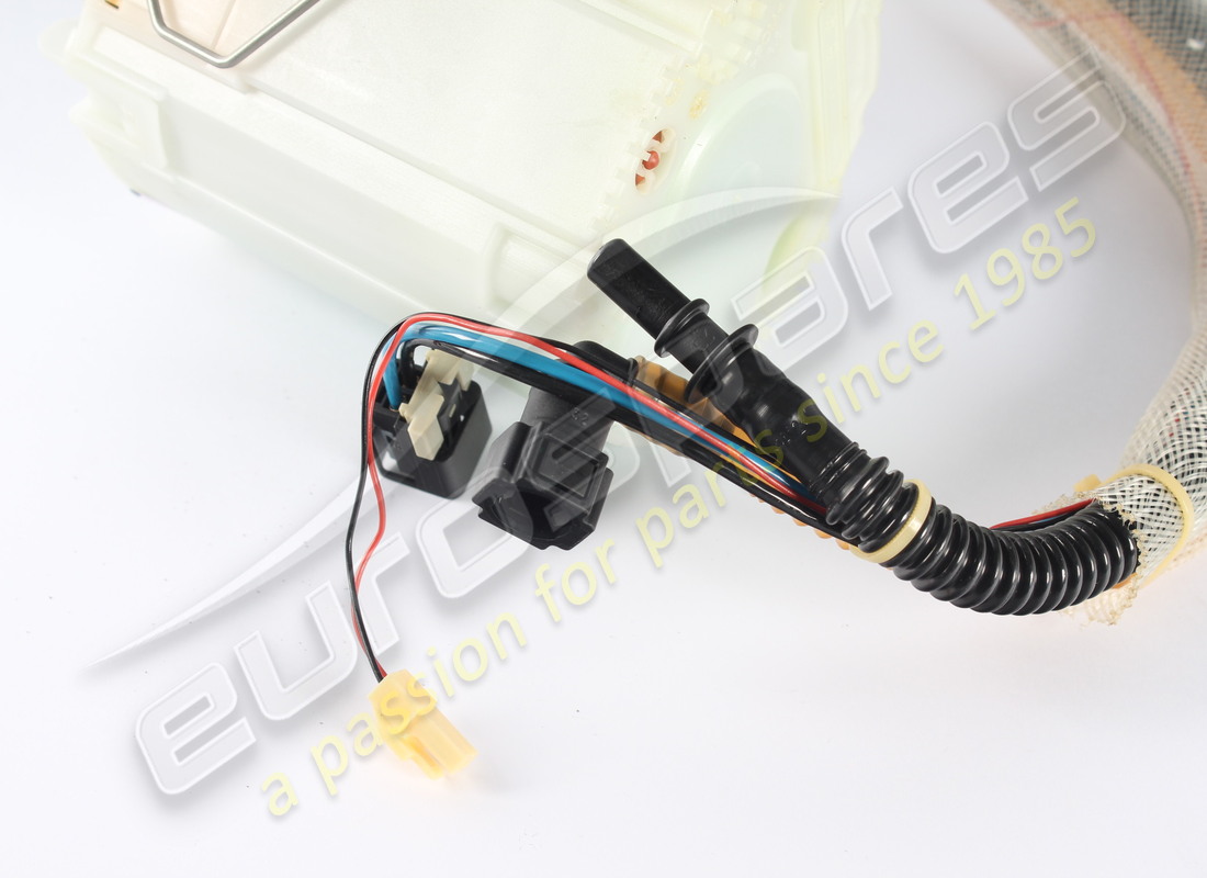 pompa carburante completa ferrari usata. numero parte 305832 (2)