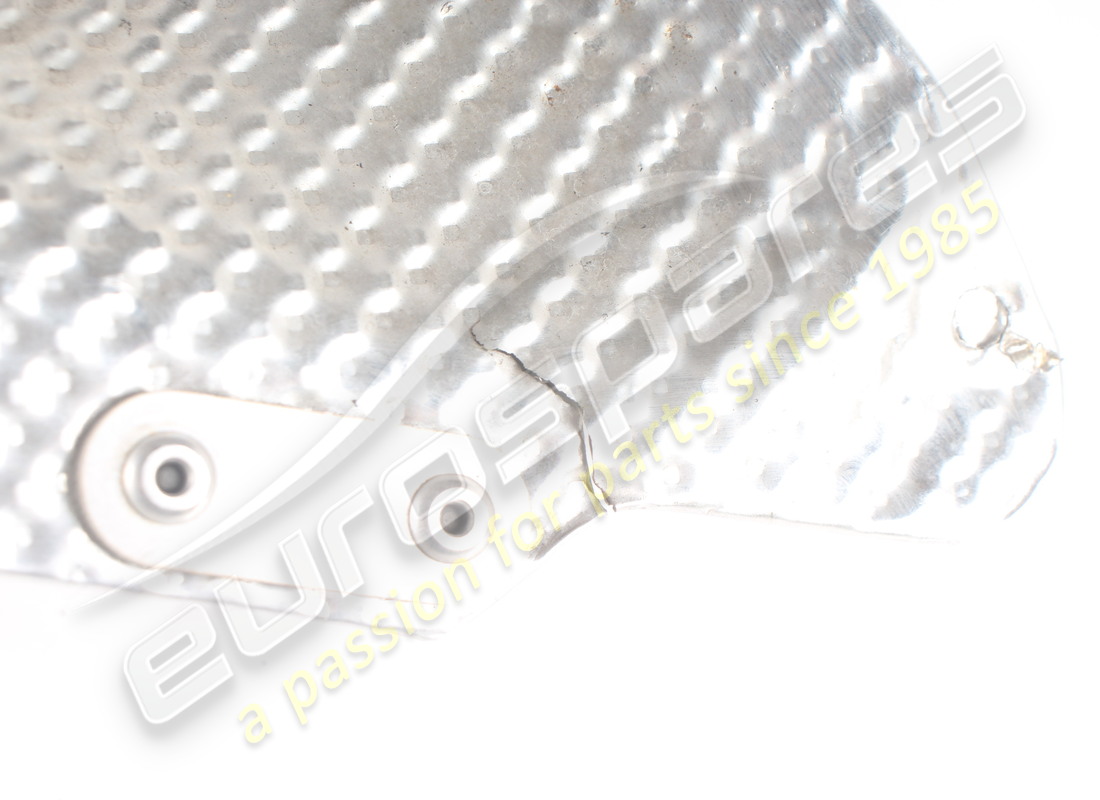 scudo calore testa cilindro sinistro usato ferrari. numero parte 337119 (4)