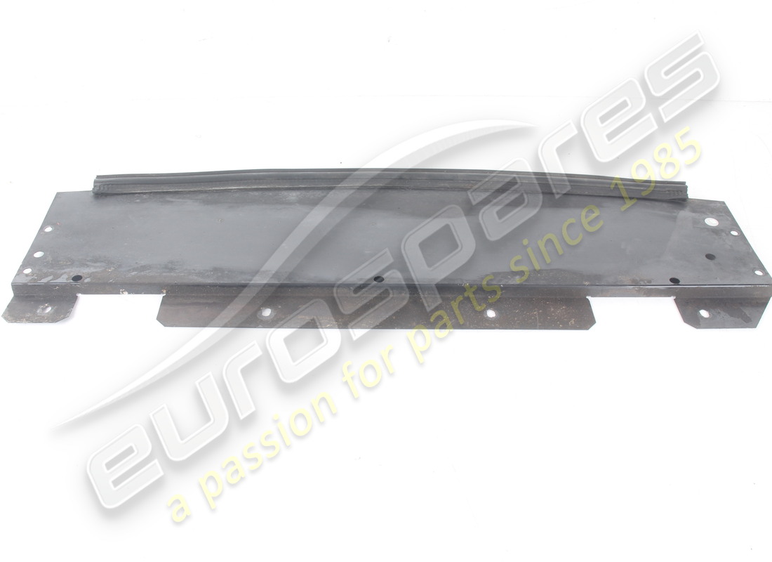 protezione inferiore usata maserati. numero parte 374000133 (3)