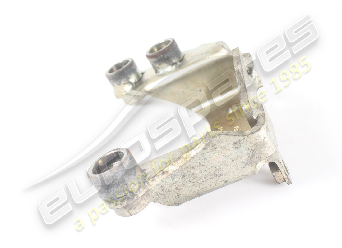 USATA FERRARI STAFFA LIMITATORE CORSA BOCCOLA DESTRA. NUMERO PARTE 280020 (2) usata ferrari staffa limitatore corsa boccola destra. numero parte 280020 (2)