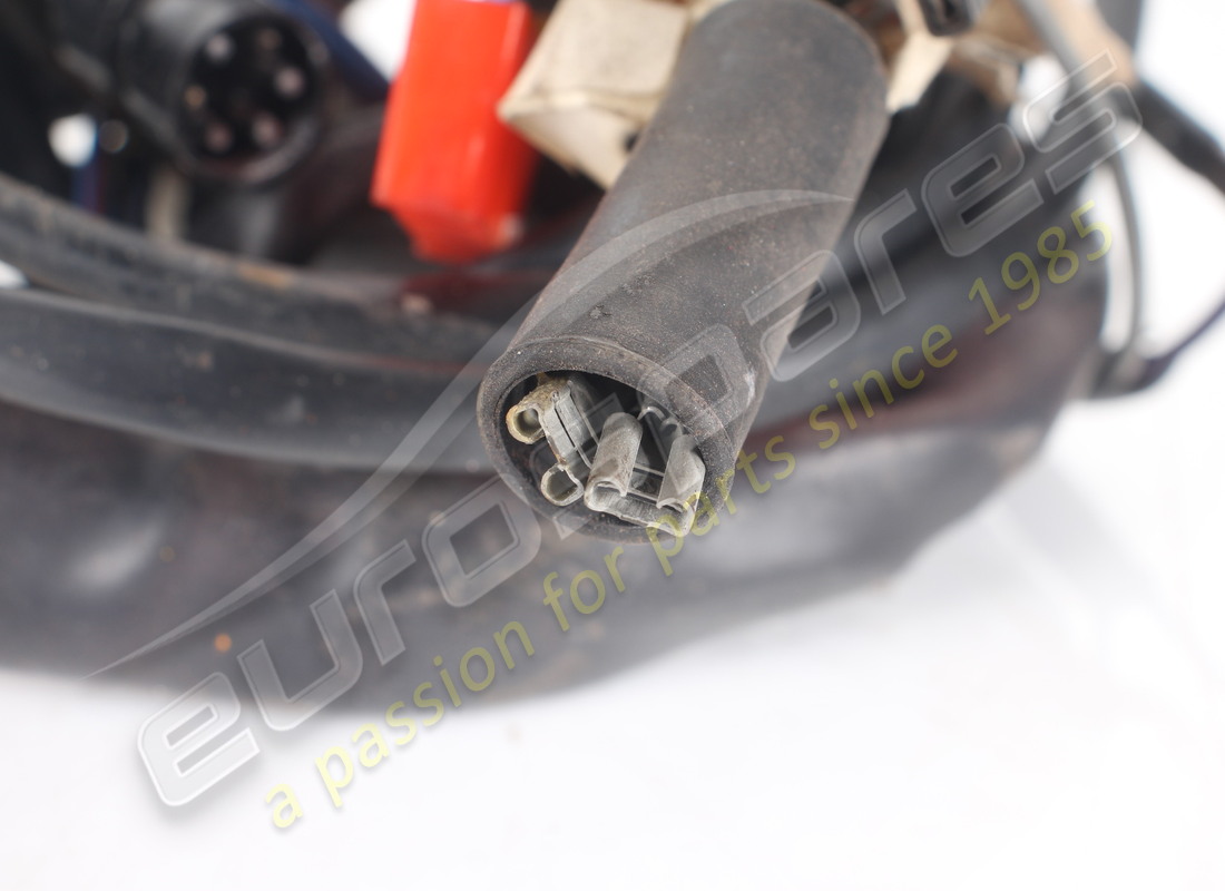 CAVO PORTA DESTRO USATO FERRARI. NUMERO PARTE 61970800 (3) cavo porta destro usato ferrari. numero parte 61970800 (3)