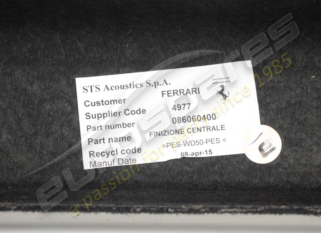 pannello di rivestimento anteriore usato ferrari. numero parte 86060400 (3)