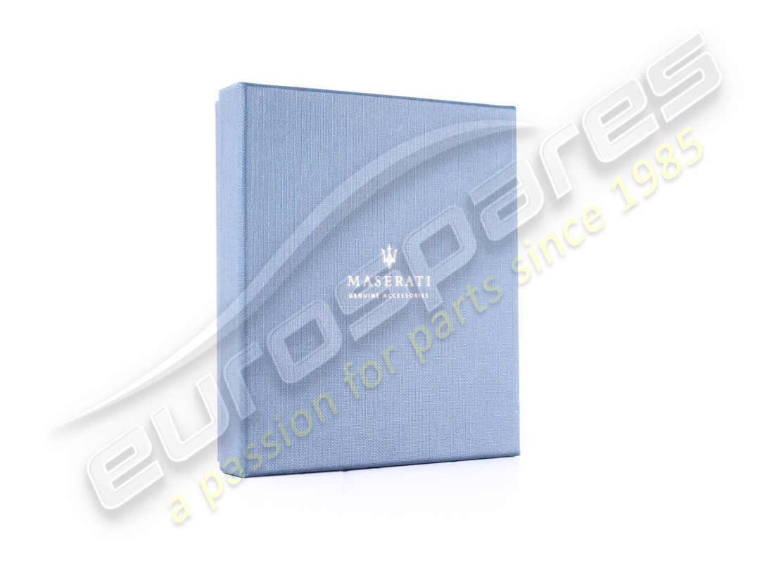 nuovo maserati cover e portachiavi in pelle. codice articolo 940000418 (1)