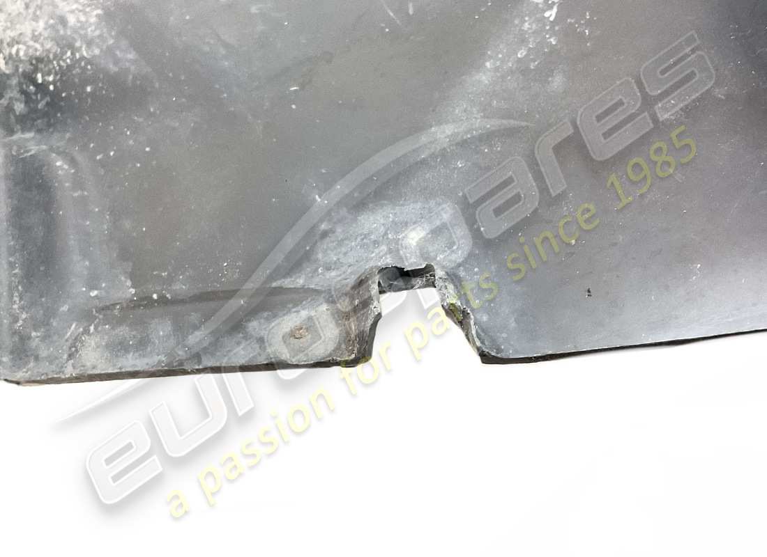 guscio della timoneria lamborghini danneggiato. numero parte 400821192a (4)