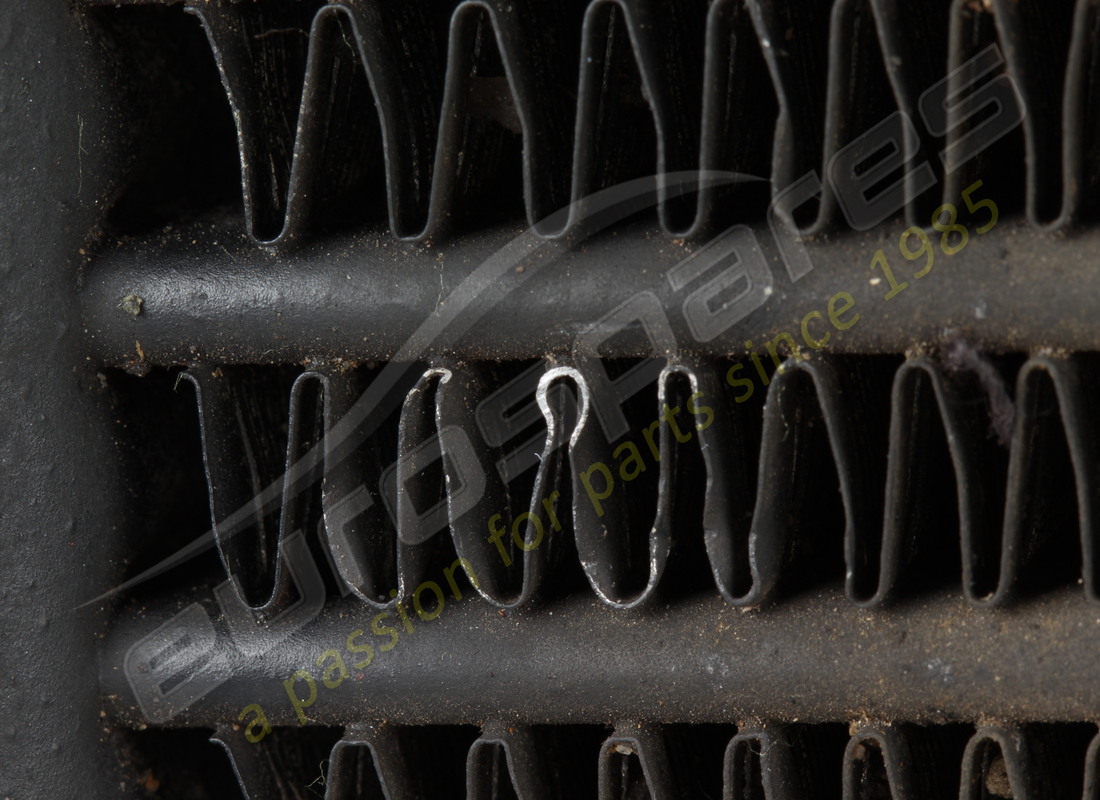 radiatore olio ferrari usato. numero parte 175696 (10)