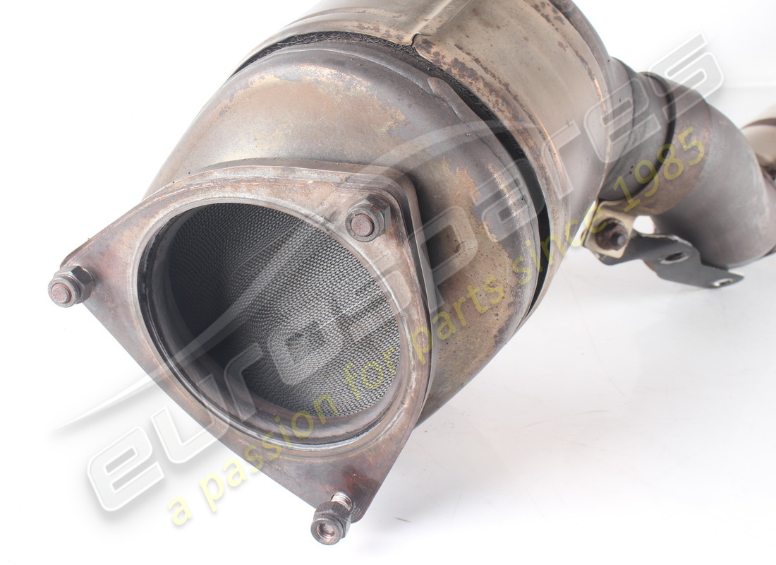 USATO FERRARI CONVERTITORE CATALITICO COMPLETO SX. NUMERO PARTE 273320 (2) usato ferrari convertitore catalitico completo sx. numero parte 273320 (2)