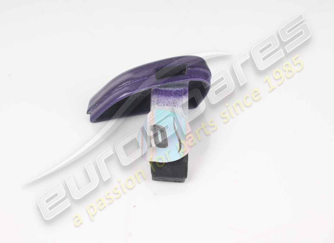 USATO FERRARI TASTO MANIGLIA SX. NUMERO PARTE 979385 (3) usato ferrari tasto maniglia sx. numero parte 979385 (3)